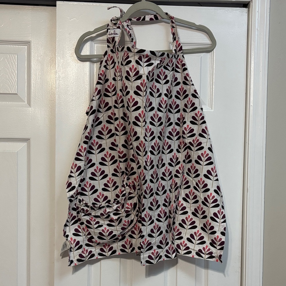Hooter Hider Floral Nursing Cover- Black and Burgundy